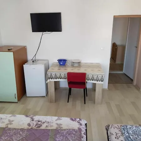 Daniel Irena Apartment *